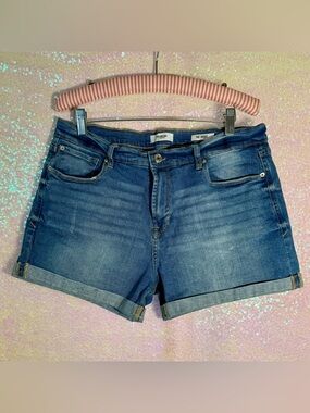 Kensie The Short Denim Cuffed Women’s Shorts - size 12